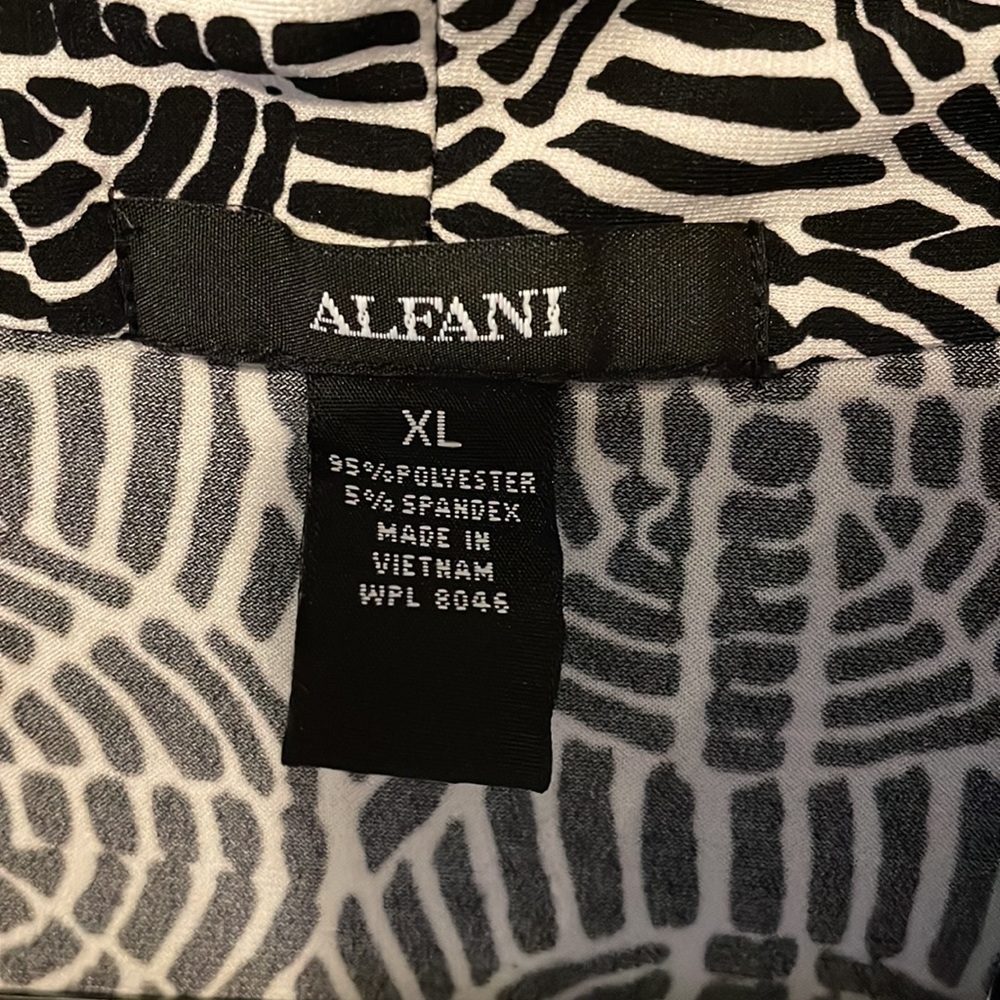 Alfani women’s top size XL - Picture 2 of 8
